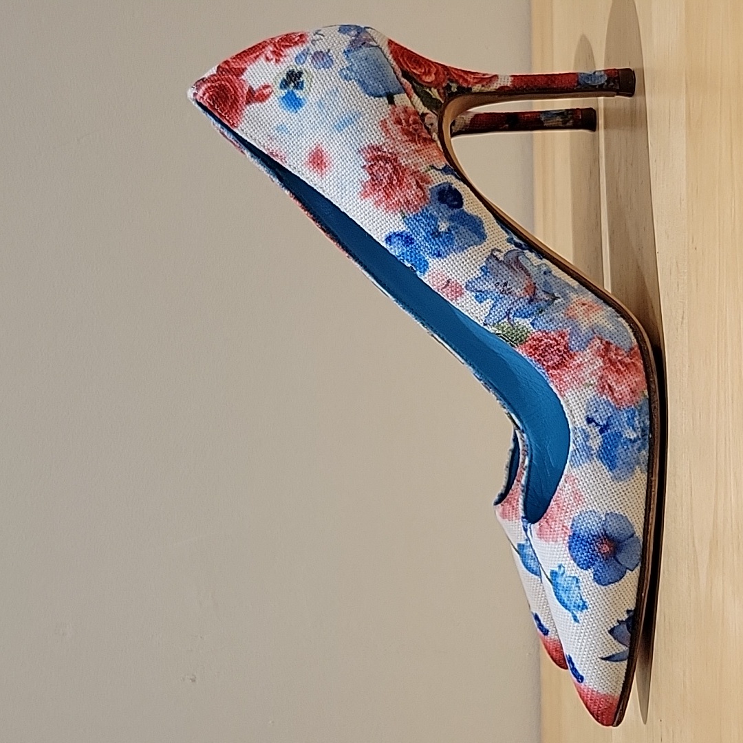 Manolo Blahnik Pointed Toe Floral Canvas Pumps
